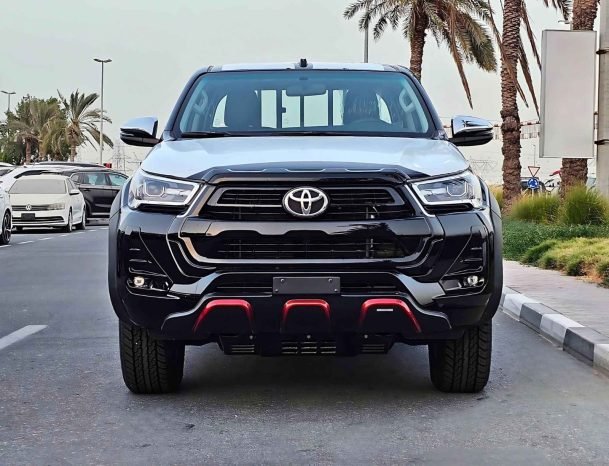 TOYOTA HILUX Image 1