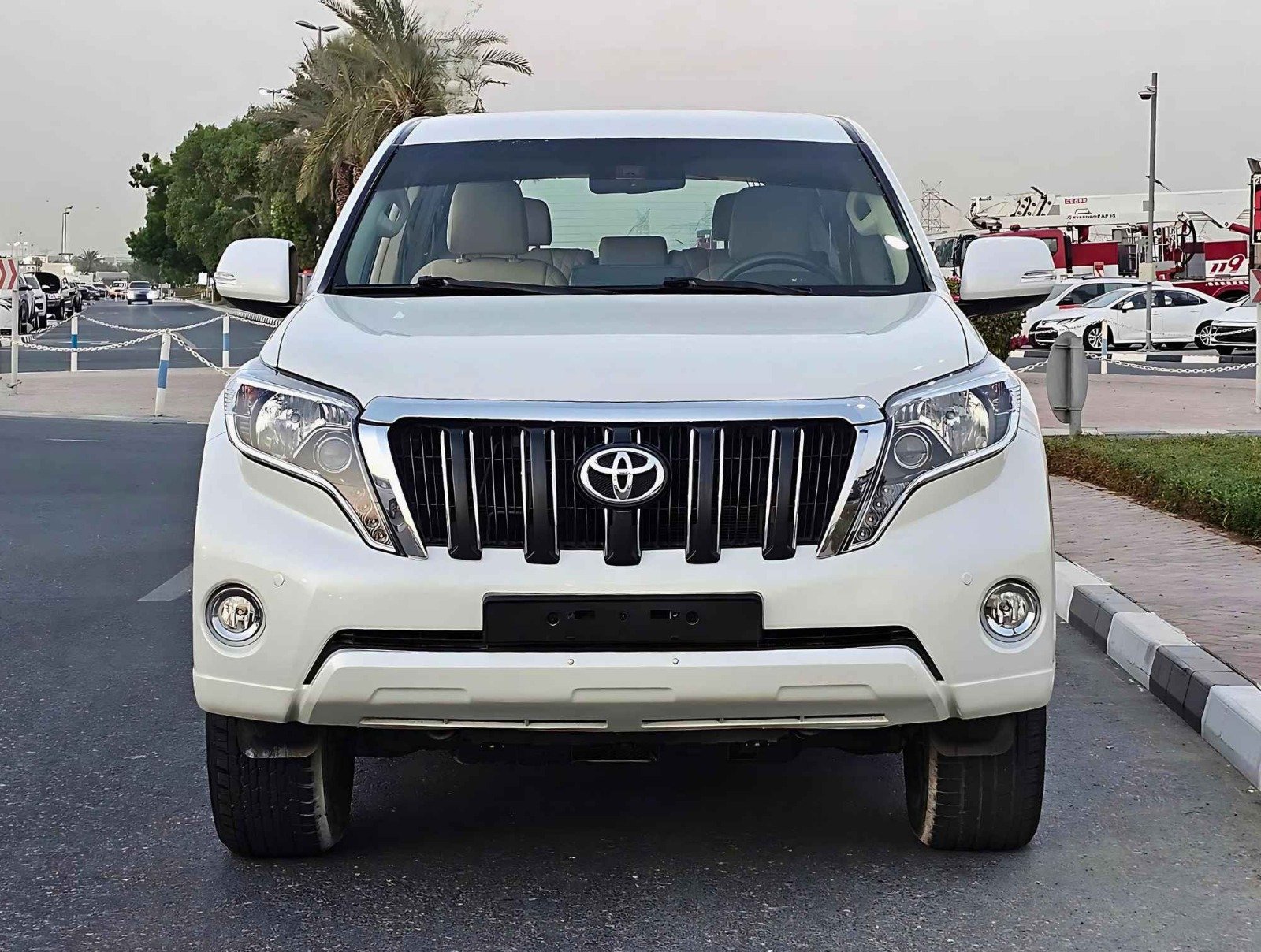 TOYOTA PRADO GXR 2017 PETROL V4 2.7L A/T