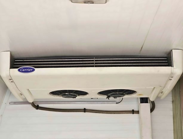 TOYOTA HIACE Image 3