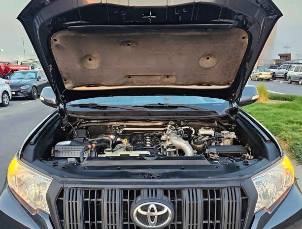 TOYOTA PRADO Image 11