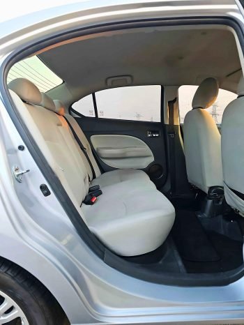 MITSUBISHI ATTRAGE Image 5