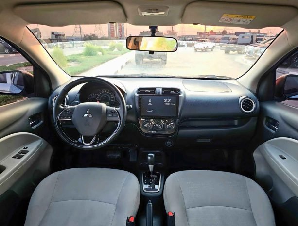 MITSUBISHI ATTRAGE Image 4