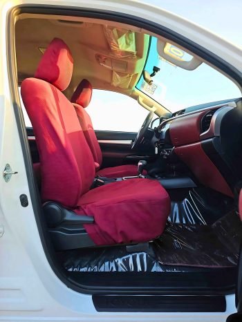 TOYOTA HILUX Image 7