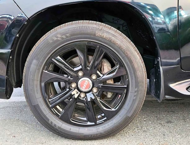 TOYOTA LANDCRUISER Image 13
