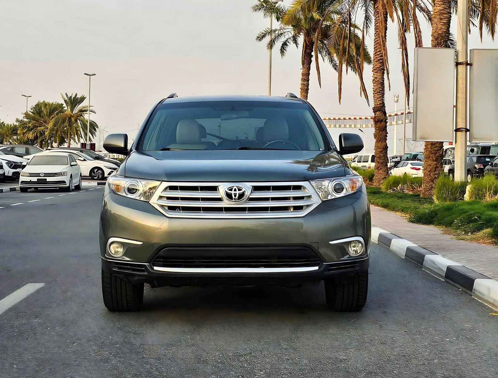 TOYOTA HIGHLANDER BASE 2013 PETROL V6 3.5L A/T