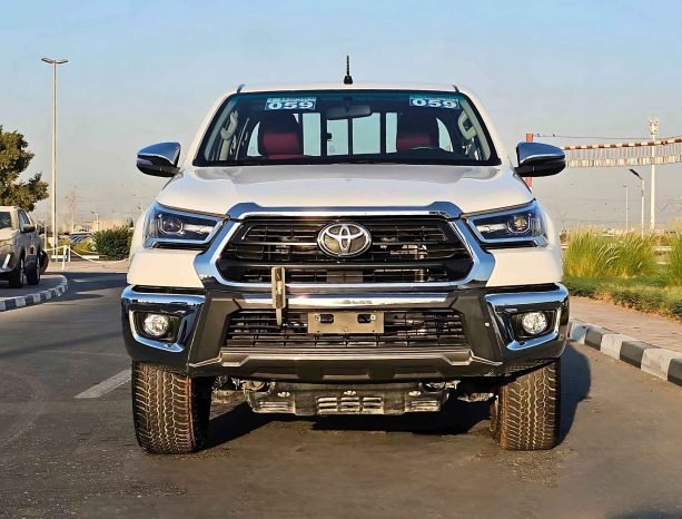 TOYOTA HILUX Image 1