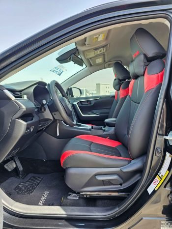 TOYOTA RAV4 Image 8