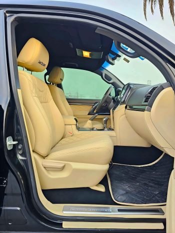TOYOTA LANDCRUISER Image 11
