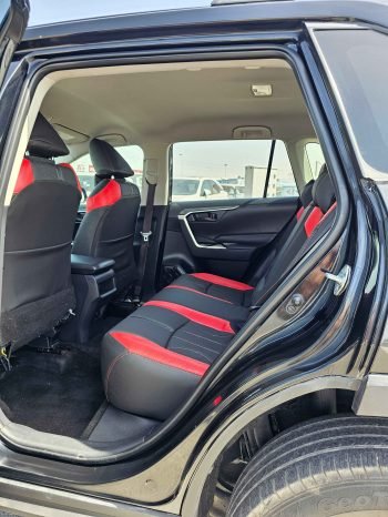TOYOTA RAV4 Image 6