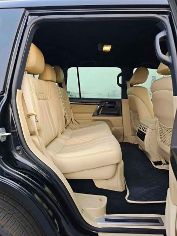 TOYOTA LANDCRUISER Image 9