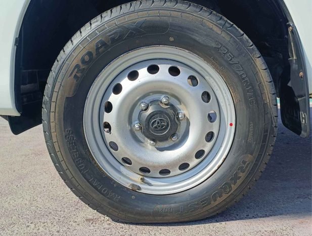 TOYOTA HILUX Изображение 9