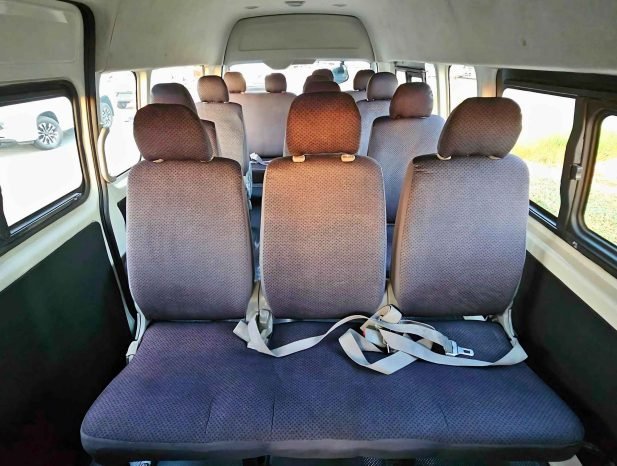 TOYOTA HIACE Image 3
