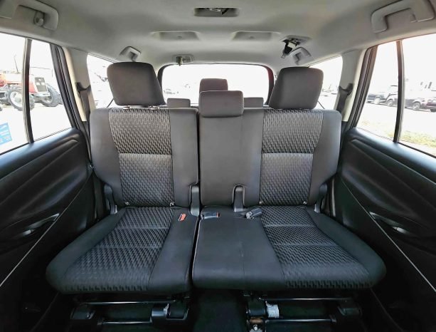 TOYOTA INNOVA Image 4