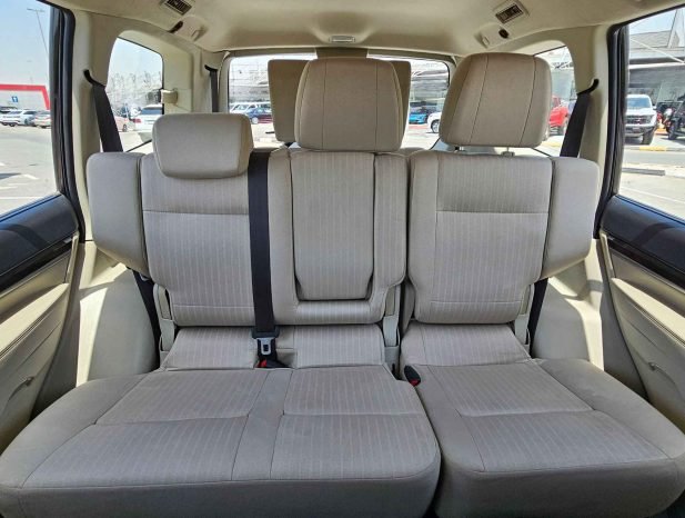 MITSUBISHI PAJERO Image 3