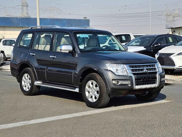 MITSUBISHI PAJERO Image 16