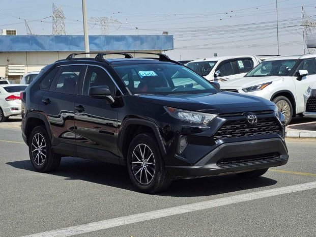 TOYOTA RAV4 Image 2