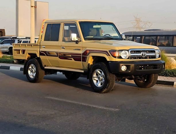 TOYOTA LAND CRUISER PICKUP Изображение 2