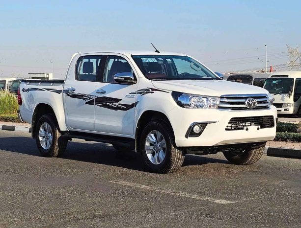 TOYOTA HILUX Image 2