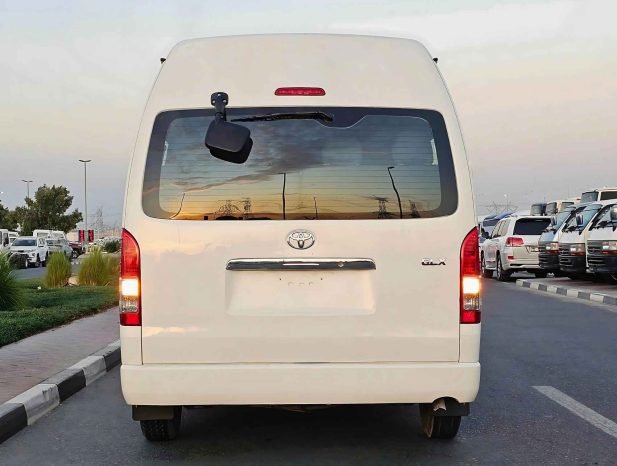 TOYOTA HIACE Image 13