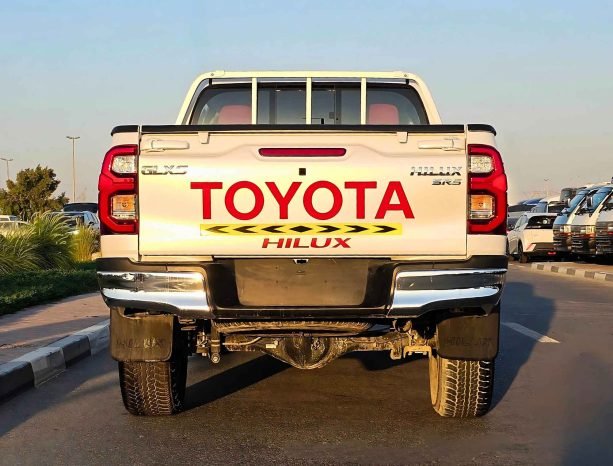 TOYOTA HILUX Image 11