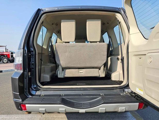 MITSUBISHI PAJERO Image 13