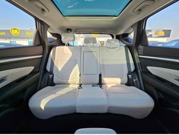 HYUNDAI TUCSON Image 3