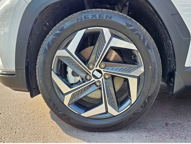 HYUNDAI TUCSON Image 14