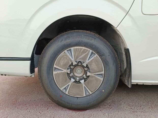 TOYOTA HIACE HIGHROOF 2023 DIESEL V4 2.5L M/T