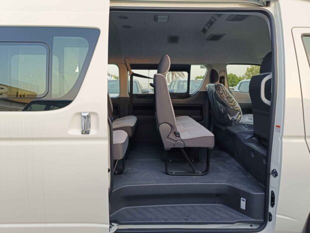 TOYOTA HIACE HIGHROOF 2023 DIESEL V4 2.5L M/T