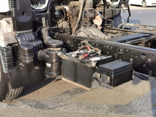 MITSUBISHI CANTER Image 9