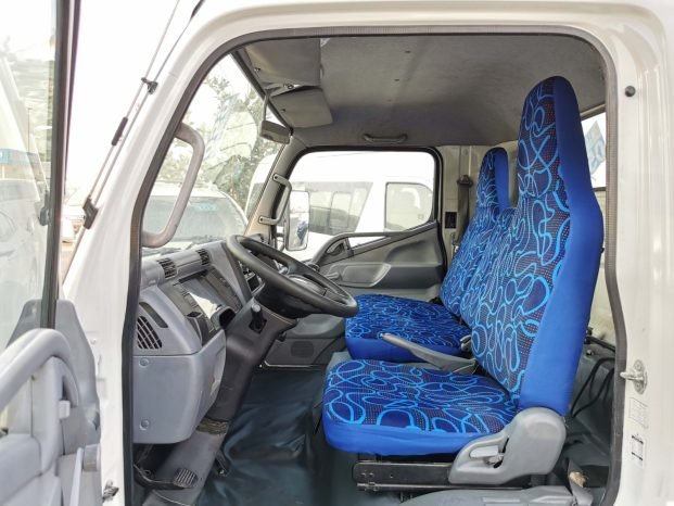 MITSUBISHI CANTER Image 7