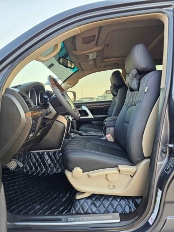 TOYOTA LANDCRUISER Image 12