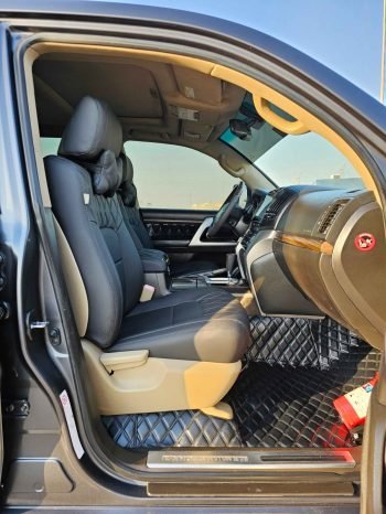 TOYOTA LANDCRUISER Image 11