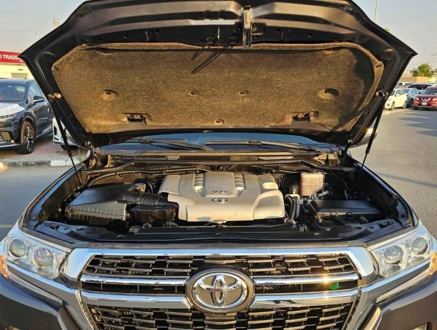 TOYOTA LANDCRUISER Image 14