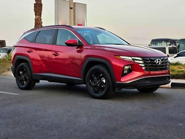 HYUNDAI TUCSON Image 2