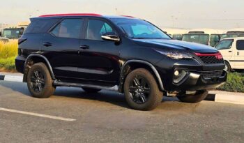 TOYOTA FORTUNER EXR BLACK EDITION 2017 PETROL V4 2.7L A/T full