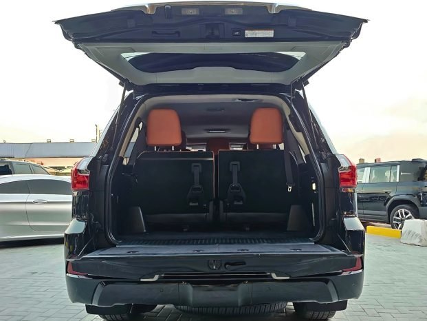 LEXUS LX 570 Image 15