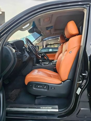LEXUS LX 570 Image 10