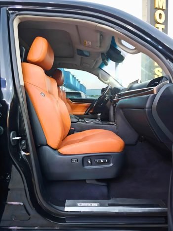 LEXUS LX 570 Image 9