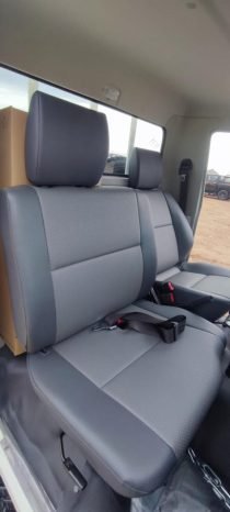 TOYOTA LAND CRUISER PICKUP Image 7