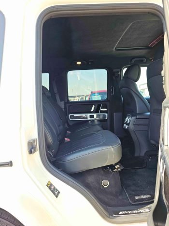 MERCEDES BENZ G63 Image 9