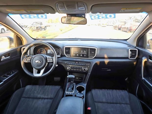 KIA SPORTAGE Image 4
