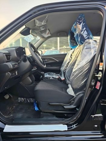 SUZUKI SWIFT Image 8