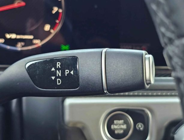 MERCEDES BENZ G63 Image 3