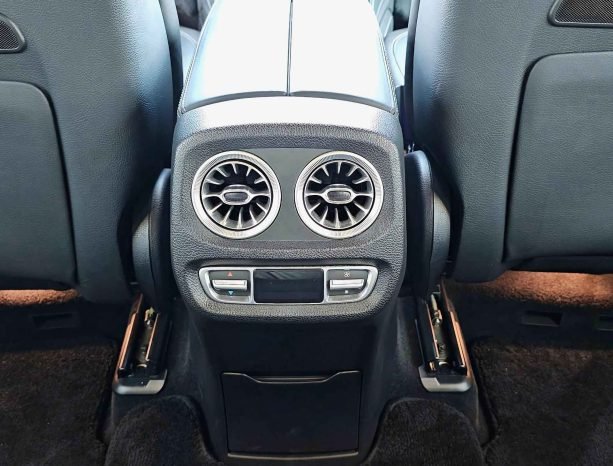 MERCEDES BENZ G63 Image 2