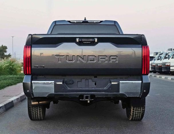 TOYOTA TUNDRA Image 12