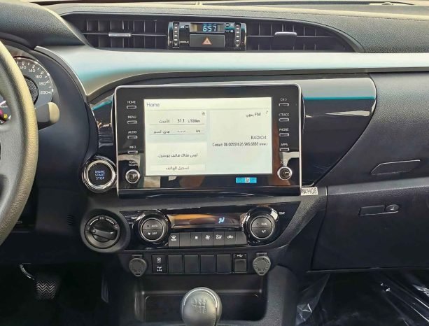 TOYOTA HILUX Image 3