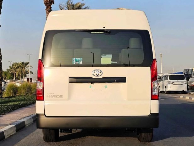 TOYOTA HIACE Image 12