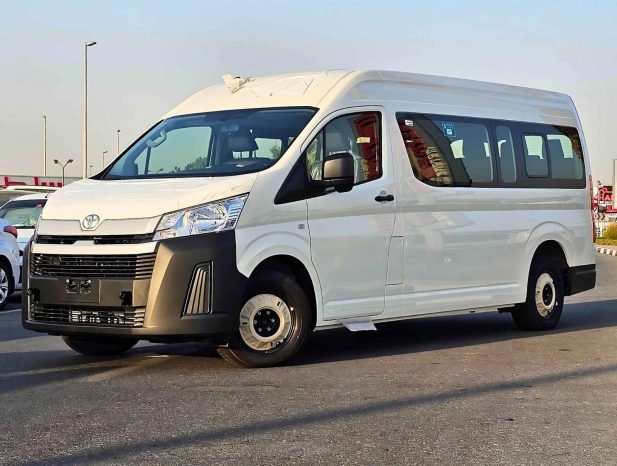 TOYOTA HIACE Image 13