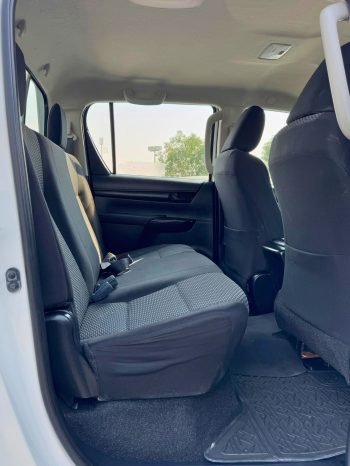 TOYOTA HILUX Image 7